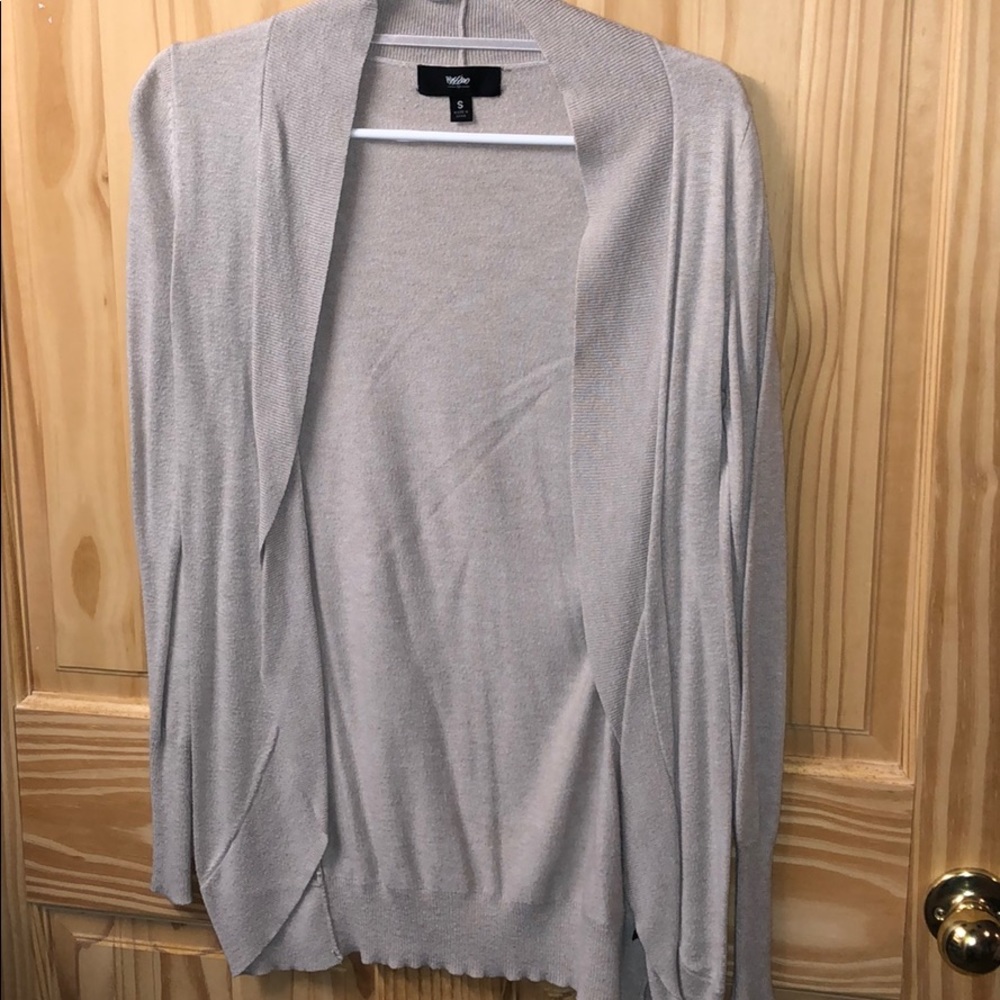 Sweater - Picture 1 of 13